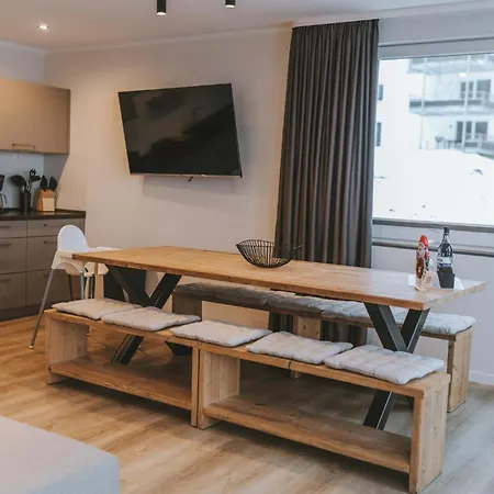 Schneeglück Und Schneeliebe Gruppenunterkunft Mit Sauna Und Terrasse Für Bis Zu 21 Personen * Winterberg